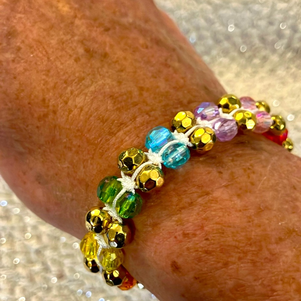 New Super Cute Multicolor Bling Macrame Bracelet Gold - Picture 5 of 8